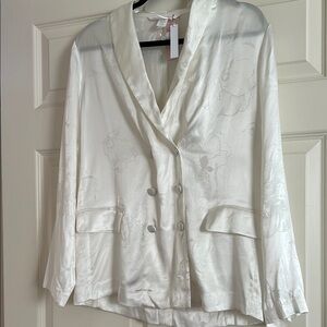 Victoria’s Secret Bridal Sleepwear White Floral Jacquard Blazer and Shorts Set